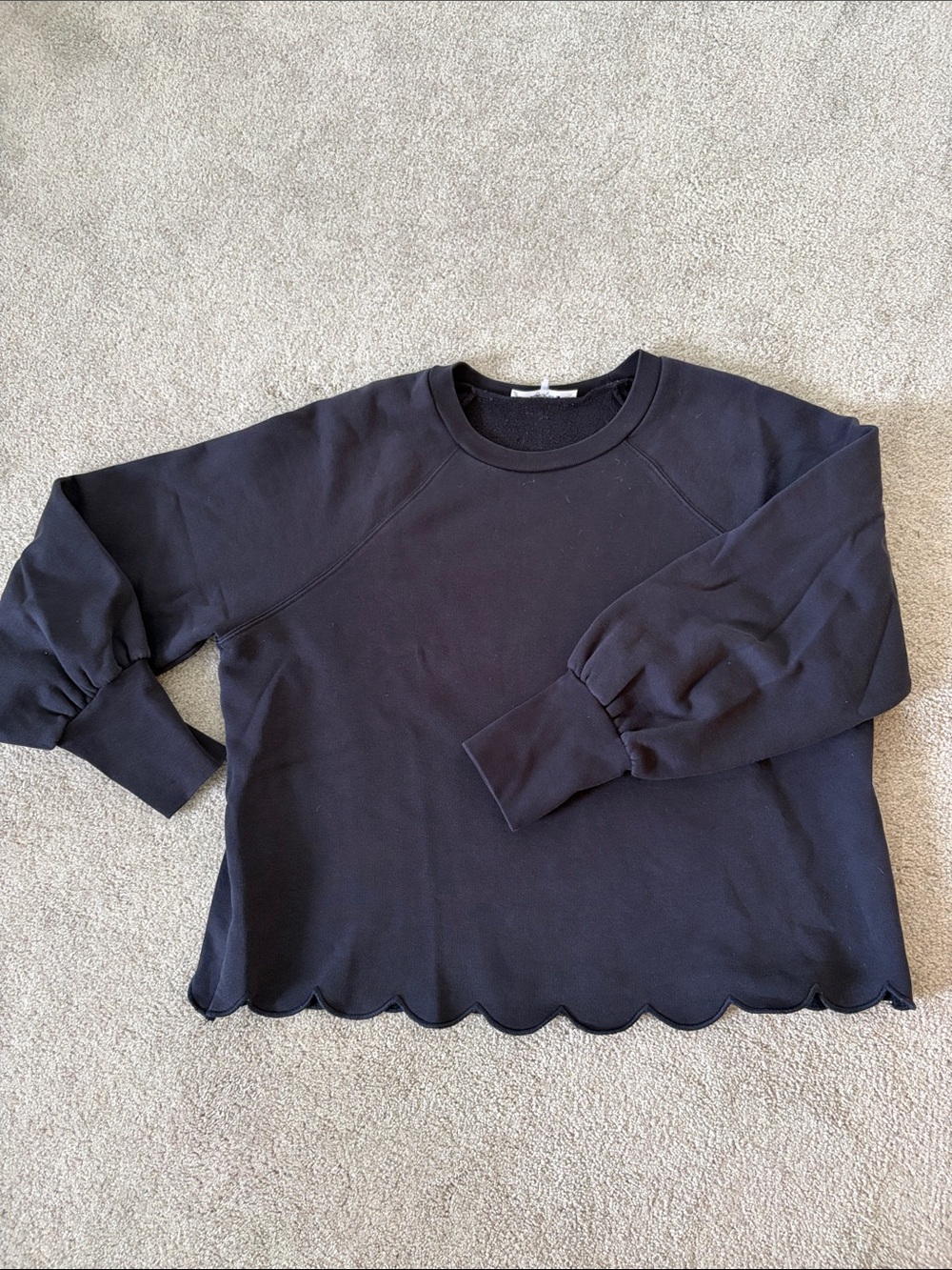 Frame Denim Black Scallop-Hem Crewneck Sweatshirt